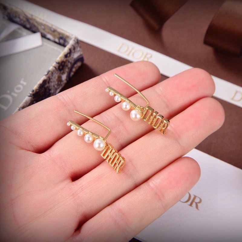 chr1st1an D10r earrings